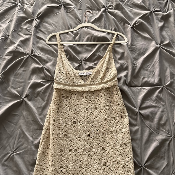 Beach cover up - Picture 3 of 3